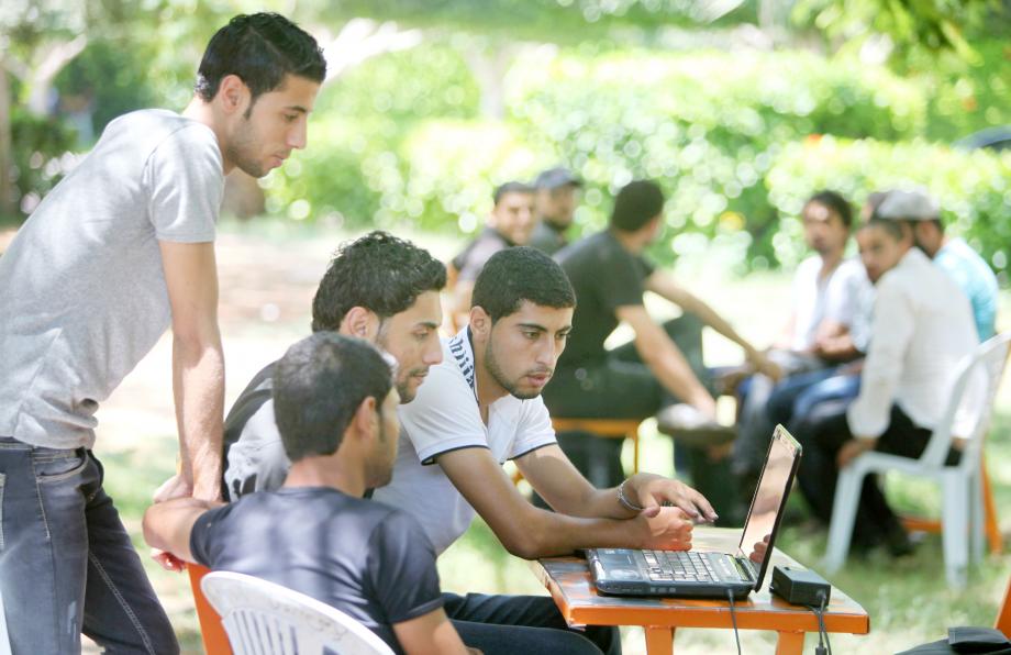 منحة جزئية لدعم طلاب غزة والعاملين المستقلين